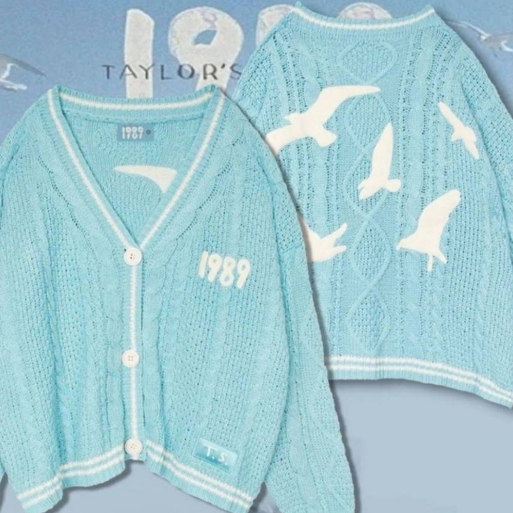 Taylor Swift  1989 Cardigan Size XS/S